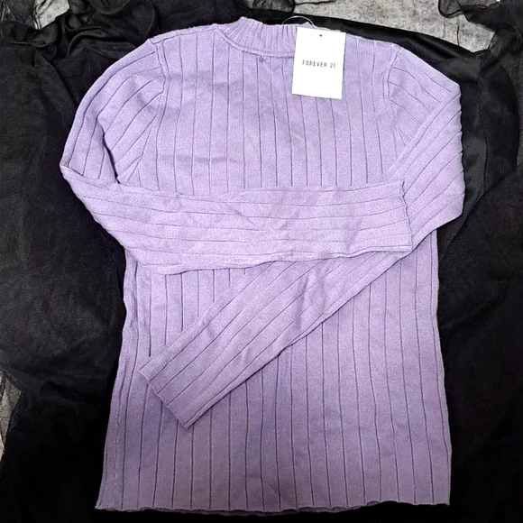 New Forever 21 kids Lilac sweater top. Size 13/14 - Picture 3 of 3